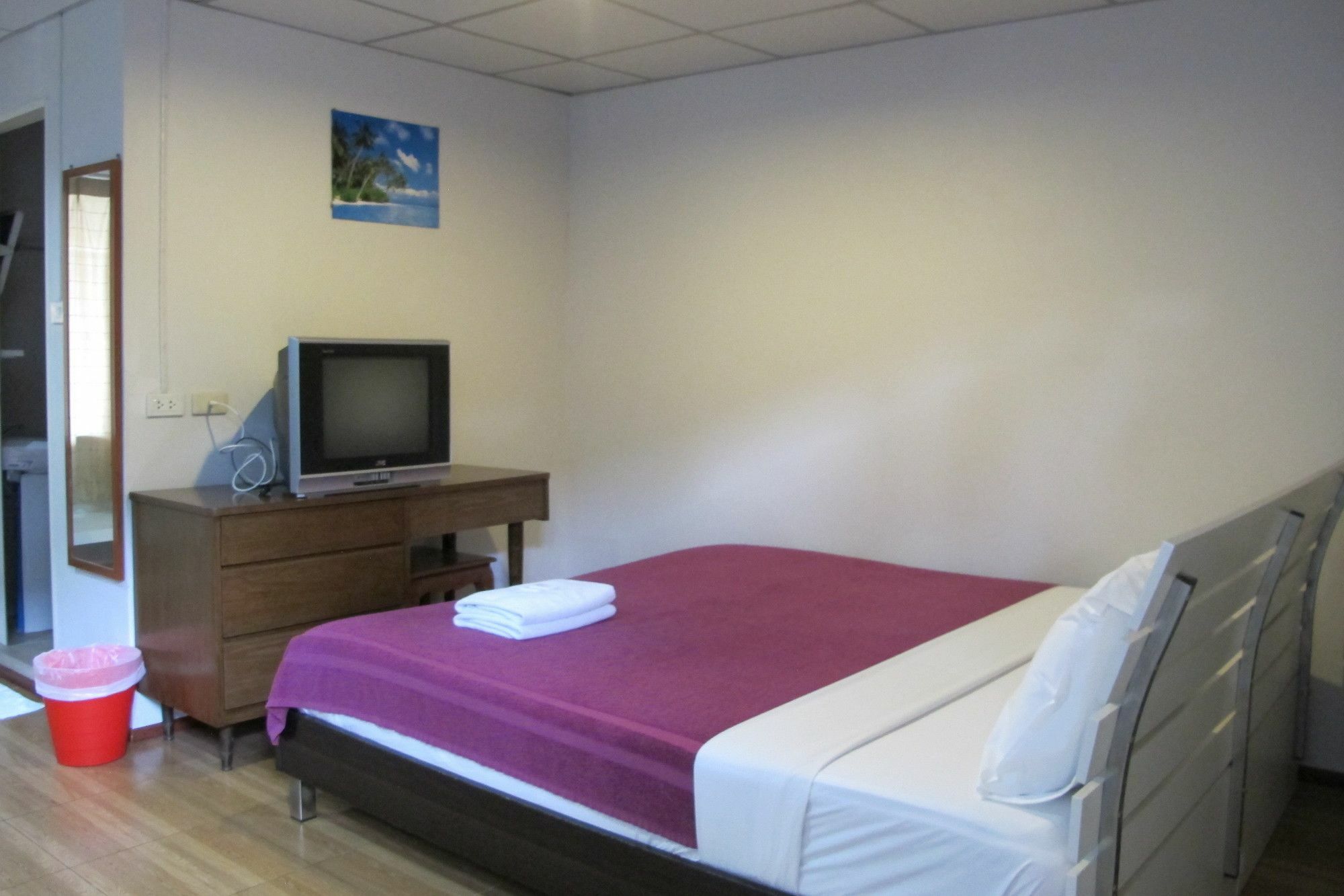 Samchai Hotel Si Racha Eksteriør billede