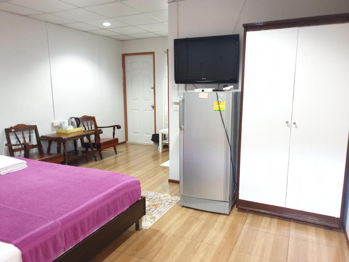 Samchai Hotel Si Racha Eksteriør billede